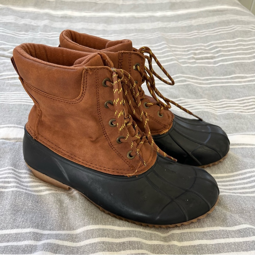 Snow duck boots